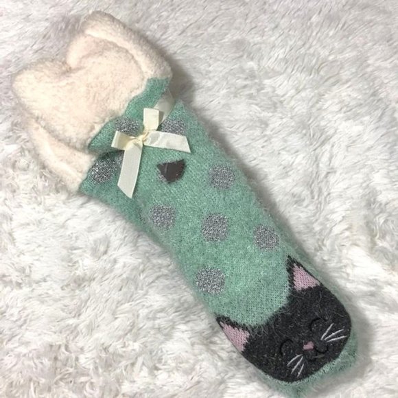 NWOT Faux Eyelash Angora Sherpa Sparkle Dot Mint Charcoal Kitty Cabin Socks - Picture 1 of 6